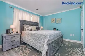First floor, Little River Condo with Pool 3 miles from beach - Image 1