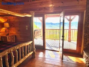 VIEWS - Spring sale! - King Bed - Pets Welcome - Image 2
