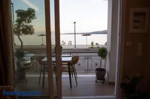 Nerissa Seafront apartment - Image 4