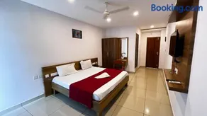 Peacock residency - Image 1