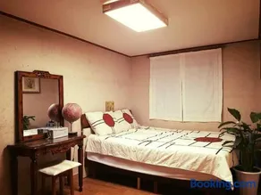 Lydia Craft Guesthouse - Image 1