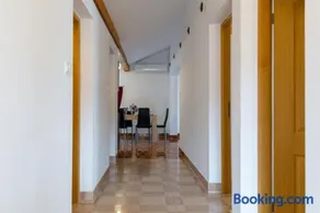 Apartment Aleksandra - Image 4