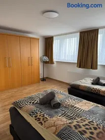 Penthouse Central Apartment - Image 2
