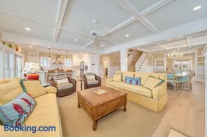 Saltwater Splendor 5 Bedroom Retreat with Pool - Image 3