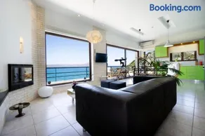 Ostria Seaside House - Image 3