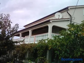 Apartmani Roza Lopar - Image 2