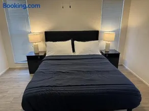 Entire Home Fort Myers - Image 2