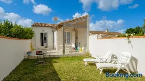 Maison récente, à proximité du port de La Flotte - Image 1