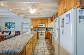 Paradise Beach - Image 1