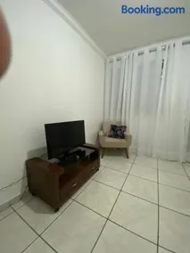 Apartamento inteiro 02 quartos, no térreo - hospeda confortavelmente até 6 pessoas - Ipatinga -MG - Image 5