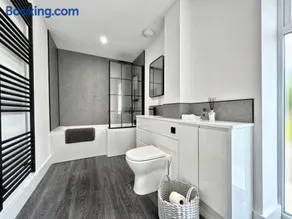 Fairfield House - Image 2