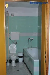 Kris Guesthouse - Image 2