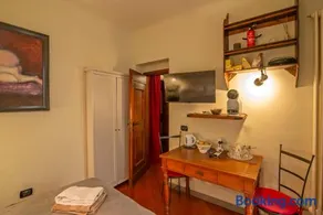 Charming Balcony Studio Florence Near City Center - Image 2
