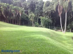 Linda chácara em Ibiuna com lago e piscina - Image 4