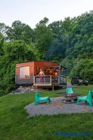 Writer's Retreat - Secluded Getaway, Hot Tub, and Stargazing Deck - Image 3