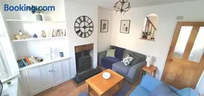 Reigate - 3 bed Victorian House by Mobius Property - Image 2