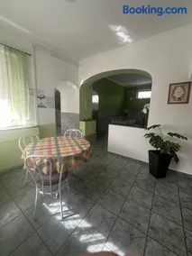 Viktor Apartmanház - Image 3