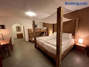 Spacious Studio in Swiss Alps - Image 1