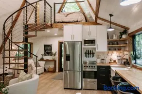 Wilewood A-Frame, Romantic Treehouse Getaway, Hot Tub - Image 5