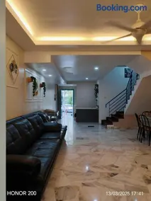 De Viktz Villa - Image 4