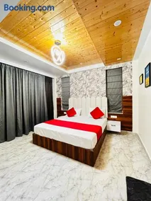 Dreamville Stays Shimla - Image 3