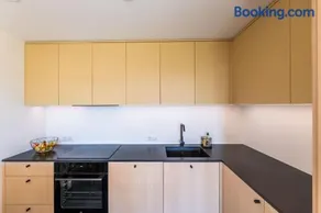 Kaluri Seaview Apartment - Image 3
