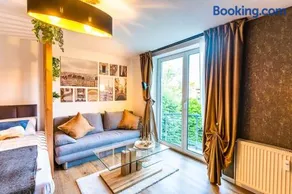 Golden Nugget inkl WLAN, Parkplatz Krankenhaus Detmold - Image 1