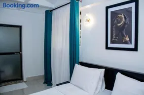 Shanny's 1Bedroom - Image 5