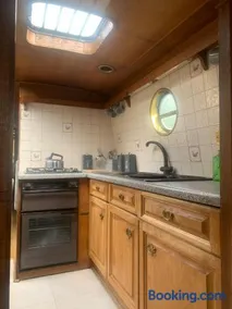 Narrowboat stay or Moving Holiday Abingdon On Thames DIFFERENT RATES APPLY ENSURE CORRECT RATE SELECTED - Image 2