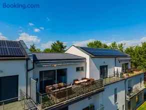 Ah-Premium Rooftop Apartman - Image 1