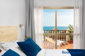 Romana Playa Marbella Vistas al Mar - Image 2