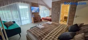 Apartmanica Chalet 1A, finnish sauna, jacuzzi, garage, Donovaly - Image 3