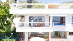 Olga's Resort - Image 3