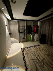 A private room exclusively for men, offering comfort and convenience for a relaxing stay - Image 2