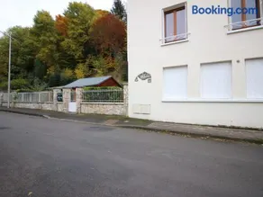 La Bourboule: T3 Confort, Parking, WiFi - FR-1-608-14 - Image 3