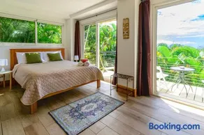 Funky Monkey Lodge - Image 2