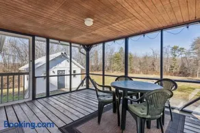Valley Vista-Mins to SkylineDrive-Hot Tub-King, Queen Beds - Image 3