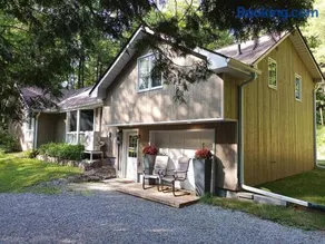 Fireside - Waterfront Resort Style Executive Cottage - Image 4