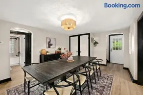 Modernized Historical Home in Downtown Medina with Hot Tub - Image 4
