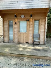 Wasaga Beach Bunkie 10 - Image 3
