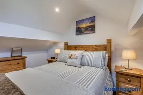 1 Bed in Peak Forest oc-s30591 - Image 4