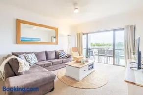 The Dunes 8,38 Marine Dr - complex pool, tennis court and Wi-Fi - Image 4