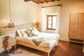 Sentire Vegetarian Tuscan Villa & Resort - Image 2