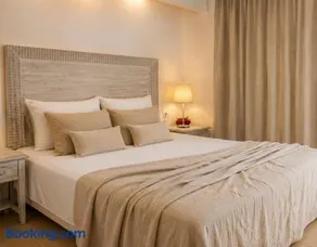 Christaras Apartments - Image 3