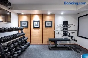 2ndhomes Luxury 220m2 apartment with spa & private gym - Image 2