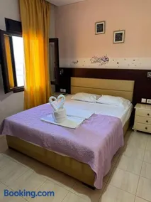 Ta Kalamakia Apartments - Image 3