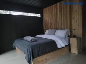 Black Pine Tree House - Image 2