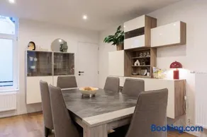 Appartement spacieux en centre-ville - Image 2