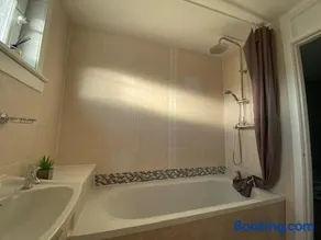 Burnt Island 2 bed apartment with stunning views - Image 3