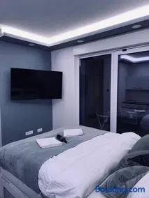 Jacuzzi Apartment Code 96 - Image 3